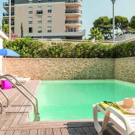 Appart'city Classic Apartahotel Antibes
