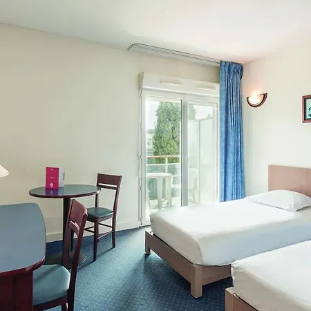 Apart-hotel Appart'city 3*