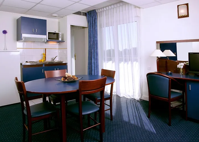 Appart'city 3* Antibes