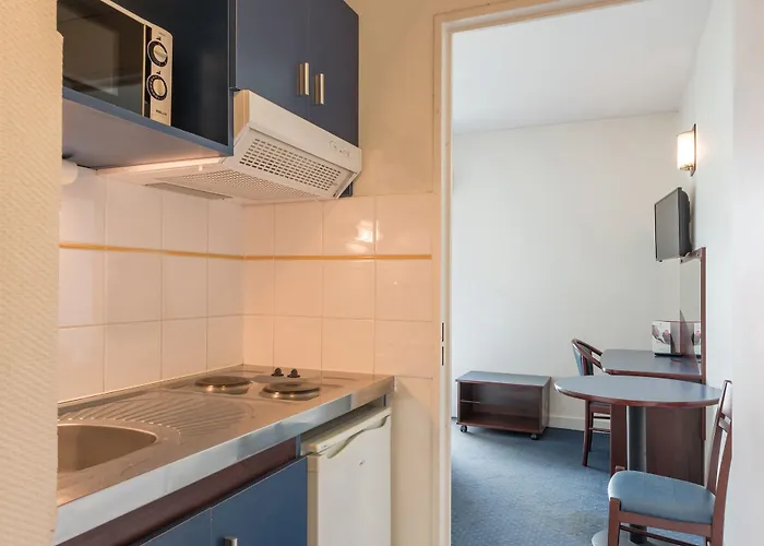 Apart-hotel Appart'city Antibes