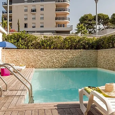 Appart'city Aparthotel