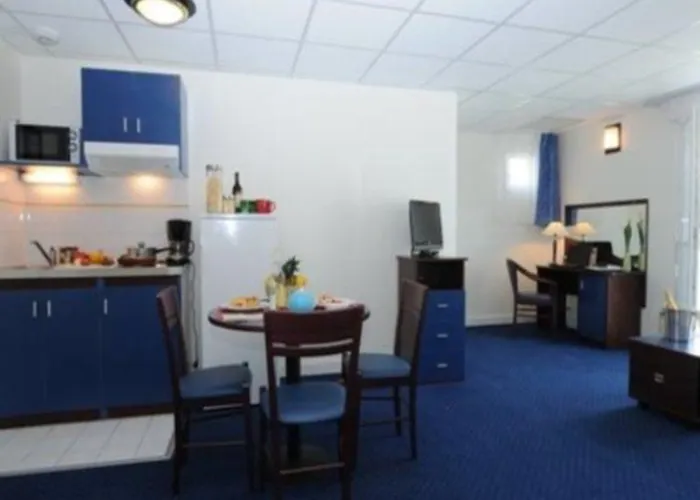 Appart'city 3* Antibes